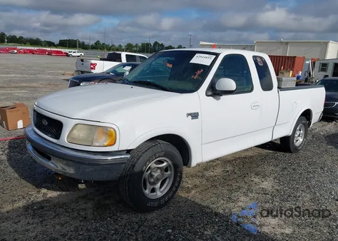 1998 Ford F-150 Lariat/Standard/Xl/Xlt from USA, damaged, VIN 1FTZX17W6WNC11251